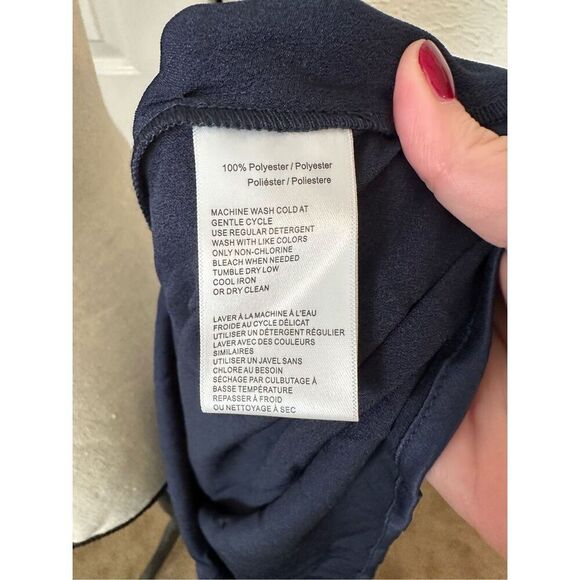 Halston Women's Cowl Neck Draped Blouse Navy Blue Size Medium NWT - Picture 5 of 7